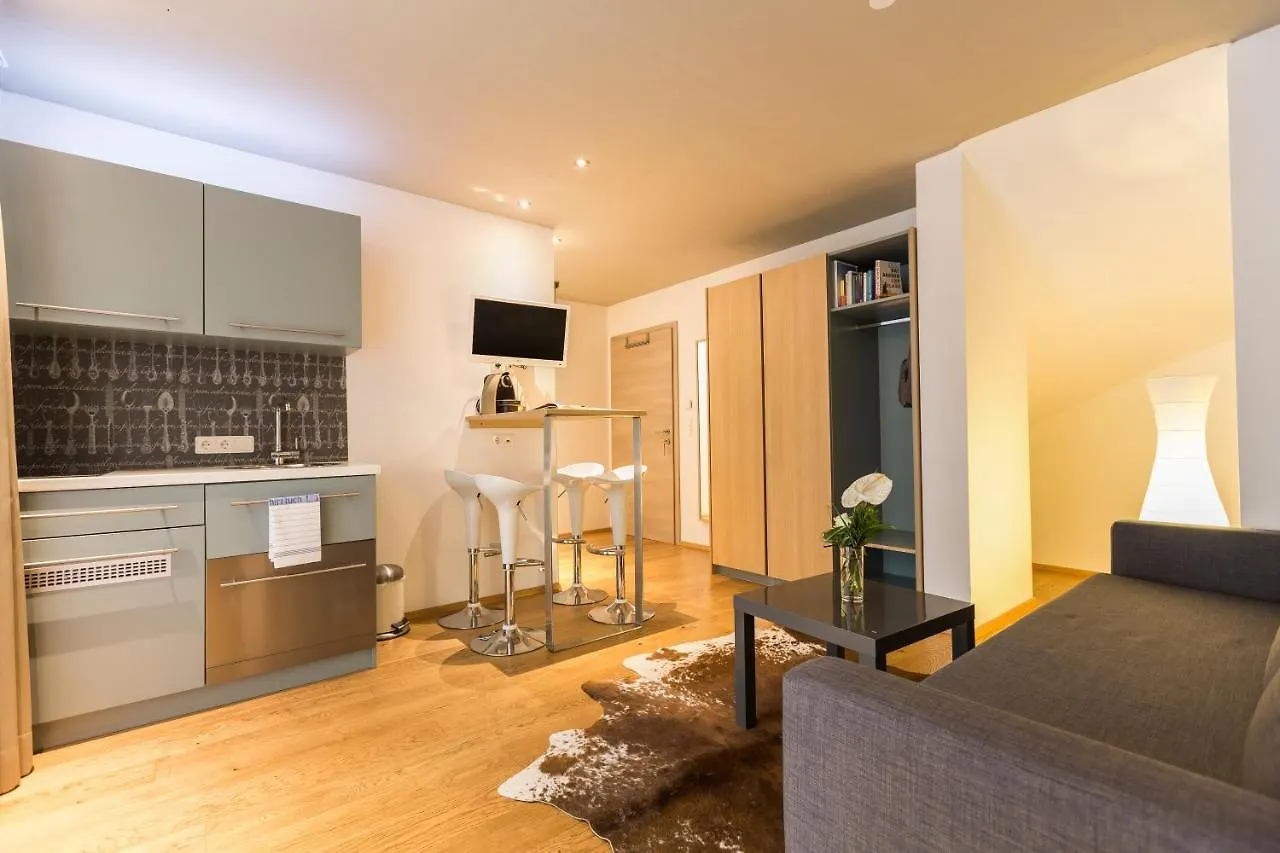 Room 5 Apartments Salzburgo 0*,  Austria